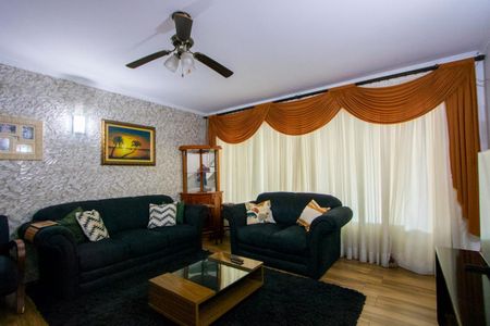 Sala de casa para alugar com 3 quartos, 320m² em Vila Scarpelli, Santo André