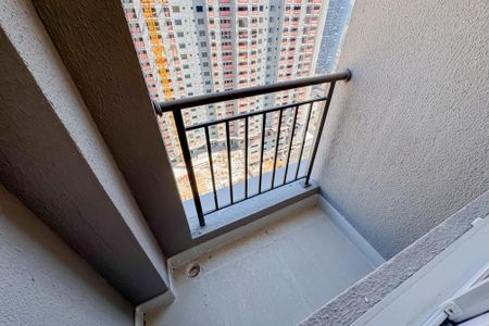 Apartamento à venda com 69m², 2 quartos e 1 vaga Apartamento à venda com 69m², 2 quartos e 1 vagaSacada do Quarto 1