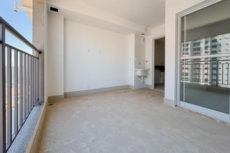 Apartamento à venda com 69m², 2 quartos e 1 vaga Apartamento à venda com 69m², 2 quartos e 1 vagaVaranda gourmet
