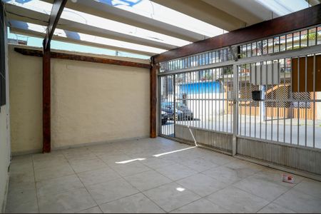 Casa para alugar com 120m², 2 quartos e 1 vaga Casa para alugar com 120m², 2 quartos e 1 vagaGaragem
