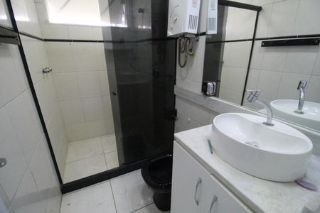 Apartamento à venda com 76m², 2 quartos e 1 vagaBanheiro