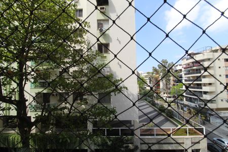 Apartamento à venda com 76m², 2 quartos e 1 vagaÁrea de serviço - Vista