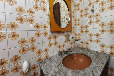 Casa à venda com 199m², 4 quartos e 3 vagasBanheiro da Suíte