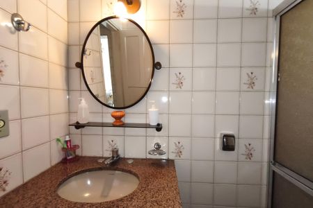 Casa à venda com 199m², 4 quartos e 3 vagasBanheiro da Edícula