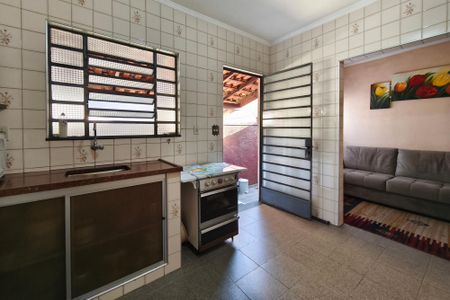 Casa à venda com 199m², 4 quartos e 3 vagasCozinha da Edícula