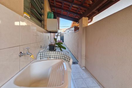 Casa à venda com 199m², 4 quartos e 3 vagasÁrea de serviço da Edícula