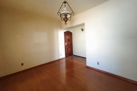Casa à venda com 199m², 4 quartos e 3 vagasSala