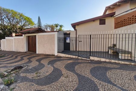 Casa à venda com 199m², 4 quartos e 3 vagasFachada