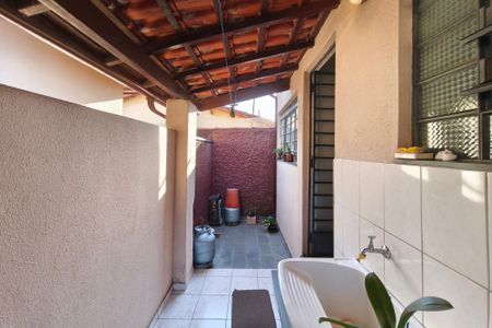 Casa à venda com 199m², 4 quartos e 3 vagasÁrea de serviço da Edícula