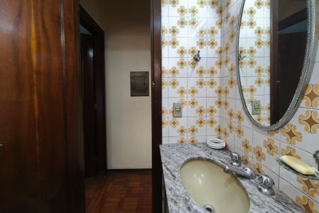 Casa à venda com 199m², 4 quartos e 3 vagasBanheiro Social