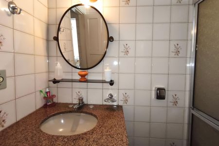 Casa à venda com 199m², 4 quartos e 3 vagasBanheiro da Edícula