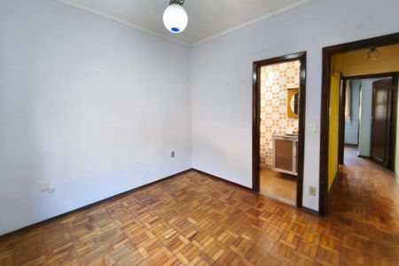 Casa à venda com 199m², 4 quartos e 3 vagasSuíte