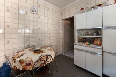 Casa à venda com 199m², 4 quartos e 3 vagasCozinha da Edícula