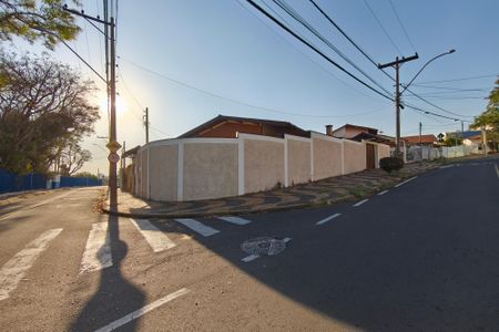 Casa à venda com 199m², 4 quartos e 3 vagasFachada