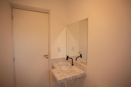 Casa à venda com 72m², 2 quartos e sem vaga Casa à venda com 72m², 2 quartos e sem vagaBanheiro da Suíte 1