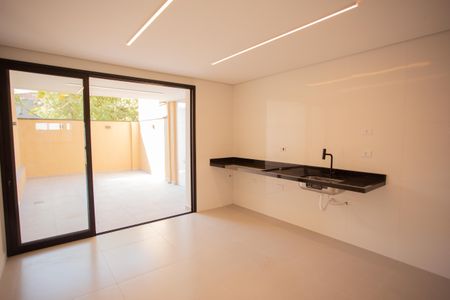 Casa à venda com 72m², 2 quartos e sem vaga Casa à venda com 72m², 2 quartos e sem vagaSala/Cozinha