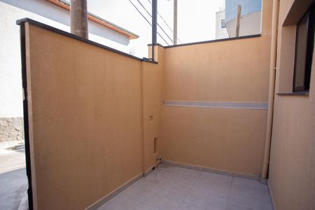 Casa à venda com 72m², 2 quartos e sem vaga Casa à venda com 72m², 2 quartos e sem vagaÁrea Externa