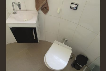 Casa à venda com 213m², 3 quartos e 1 vagaBanheiro da Suíte