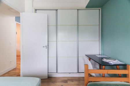 Apartamento à venda com 154m², 3 quartos e 2 vagas Apartamento à venda com 154m², 3 quartos e 2 vagasQuarto 1