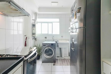 Apartamento à venda com 154m², 3 quartos e 2 vagas Apartamento à venda com 154m², 3 quartos e 2 vagasCozinha e Área de Serviço