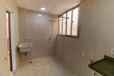 Apartamento à venda com 60m², 2 quartos e 1 vagaÁrea de Serviço