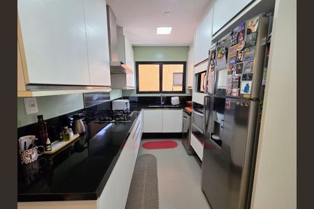 Apartamento à venda com 270m², 4 quartos e 4 vagasCozinha