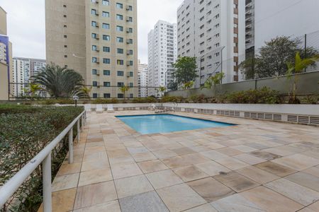 Apartamento à venda com 46m², 1 quarto e 1 vaga Apartamento à venda com 46m², 1 quarto e 1 vagaÁrea comum - Piscina