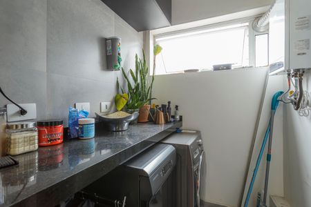 Apartamento à venda com 46m², 1 quarto e 1 vaga Apartamento à venda com 46m², 1 quarto e 1 vagaÁrea de Serviço