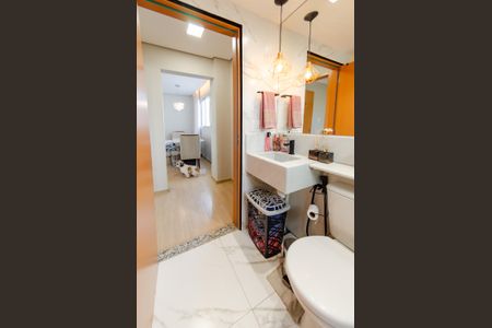 Apartamento à venda com 49m², 2 quartos e 1 vaga Apartamento à venda com 49m², 2 quartos e 1 vagaBanheiro Social