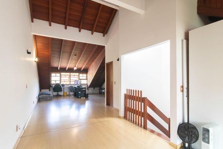 Casa à venda com 230m², 3 quartos e 4 vagasSala 2