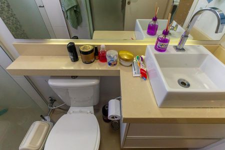 Apartamento à venda com 47m², 2 quartos e 1 vaga Apartamento à venda com 47m², 2 quartos e 1 vagaBanheiro