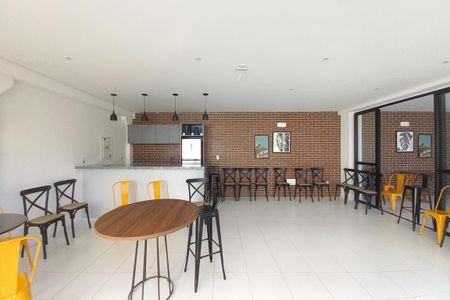 Apartamento à venda com 43m², 2 quartos e 1 vaga Apartamento à venda com 43m², 2 quartos e 1 vagaÁrea comum - Churrasqueira