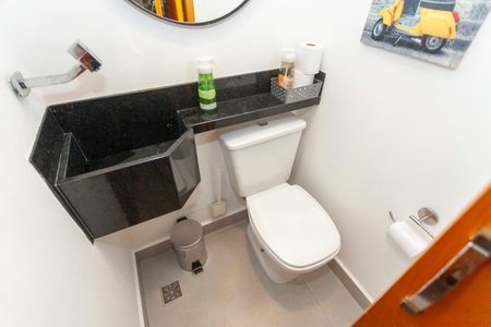 Casa à venda com 120m², 3 quartos e 2 vagasLavabo