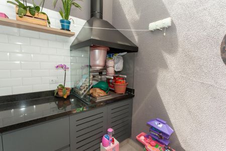 Casa à venda com 120m², 3 quartos e 2 vagasChurrasqueira