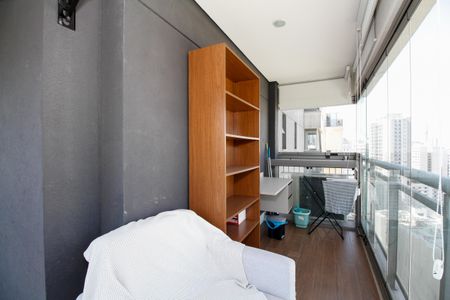 Studio para alugar com 47m², 1 quarto e 1 vaga Studio para alugar com 47m², 1 quarto e 1 vagaVaranda