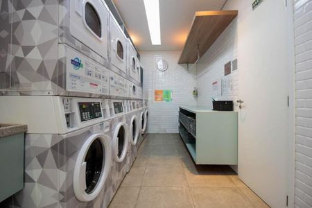 Studio para alugar com 47m², 1 quarto e 1 vaga Studio para alugar com 47m², 1 quarto e 1 vagaÁrea Comum - Lavanderia