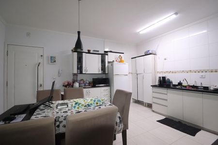 Apartamento à venda com 67m², 2 quartos e 1 vagaCozinha