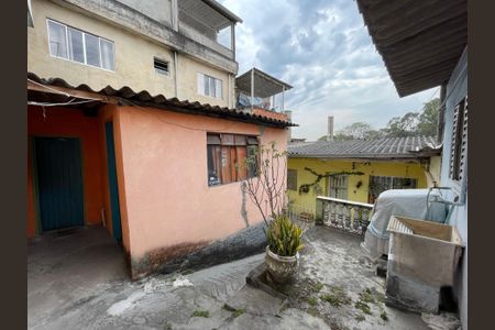 Casa à venda com 250m², 2 quartos e 3 vagasQuintal