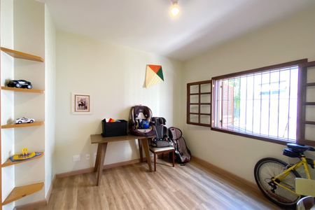 Casa para alugar com 537m², 4 quartos e 3 vagas Casa para alugar com 537m², 4 quartos e 3 vagasQuarto 1