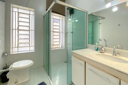 Casa para alugar com 537m², 4 quartos e 3 vagas Casa para alugar com 537m², 4 quartos e 3 vagasBanheiro