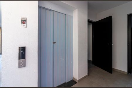 Apartamento à venda com 51m², 2 quartos e 1 vagaÁrea comum - Elevador