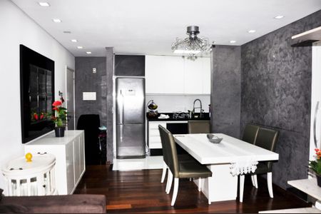 Apartamento à venda com 92m², 3 quartos e 1 vaga Apartamento à venda com 92m², 3 quartos e 1 vagaSala de Jantar