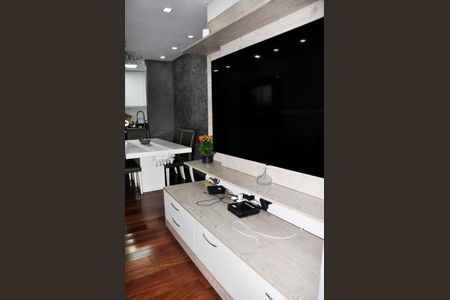 Apartamento à venda com 92m², 3 quartos e 1 vaga Apartamento à venda com 92m², 3 quartos e 1 vagaSala