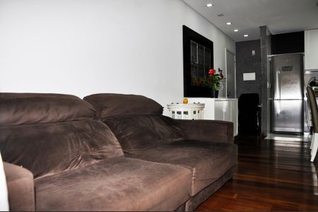 Apartamento à venda com 92m², 3 quartos e 1 vaga Apartamento à venda com 92m², 3 quartos e 1 vagaSala