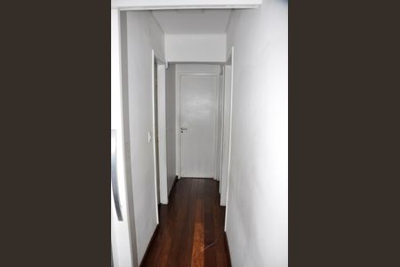 Apartamento à venda com 92m², 3 quartos e 1 vaga Apartamento à venda com 92m², 3 quartos e 1 vagaCorredor Quartos