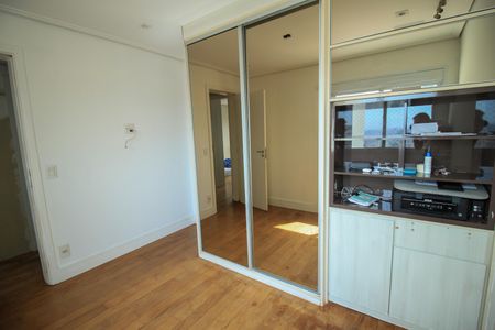Apartamento à venda com 210m², 3 quartos e 2 vagasSuíte 3
