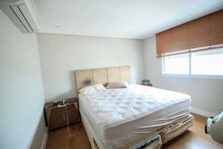 Apartamento à venda com 210m², 3 quartos e 2 vagasSuíte