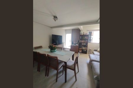 Sala de casa à venda com 3 quartos, 118m² em Santa Amelia, Belo Horizonte