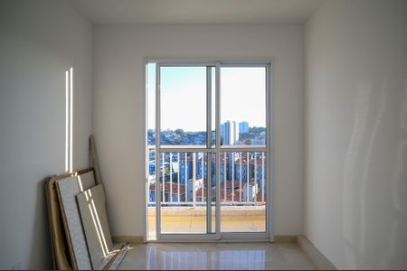 Sala de apartamento para alugar com 1 quarto, 29m² em Parque Bristol, São Paulo