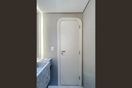 Apartamento à venda com 300m², 4 quartos e 4 vagas Apartamento à venda com 300m², 4 quartos e 4 vagasLavabo